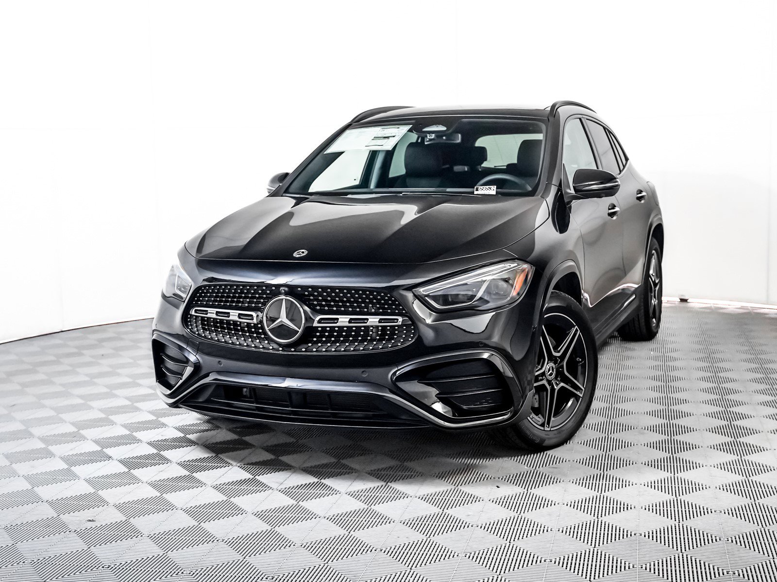2026 Mercedes-Benz GLA GLA 250's photo