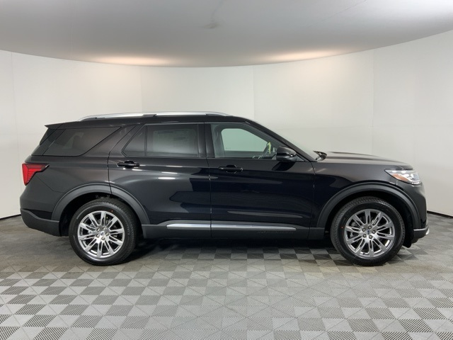 2025 Ford Explorer Platinum photo 4