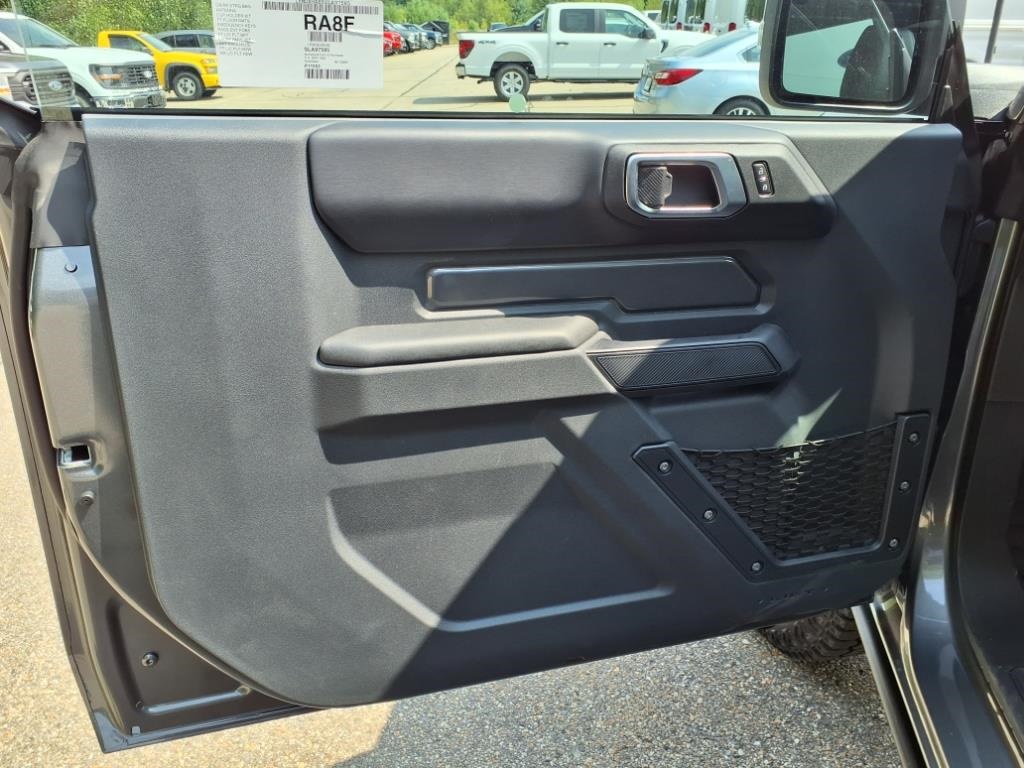 2025 Ford Bronco Badlands photo 7