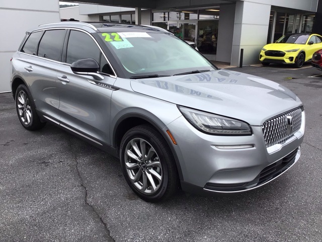 2022 Lincoln Corsair Base's photo