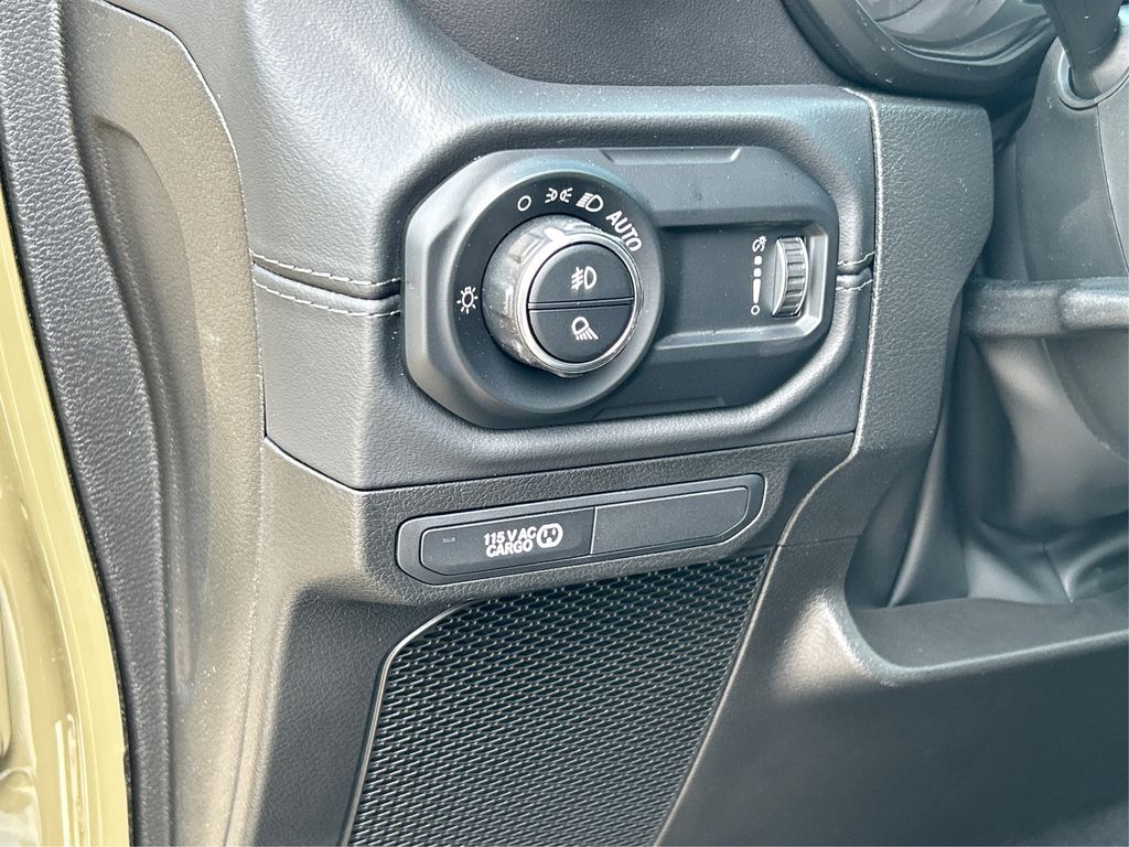 2025 Jeep Gladiator Sport S photo 41