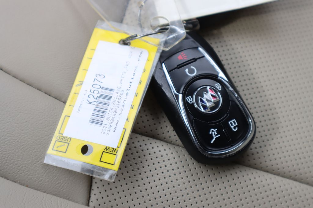 2021 Buick Enclave Essence photo 33