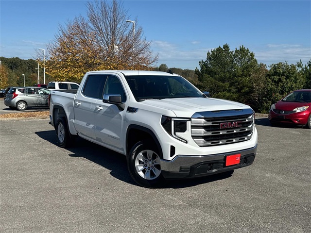 2025 Gmc Sierra 1500 SLE photo 2