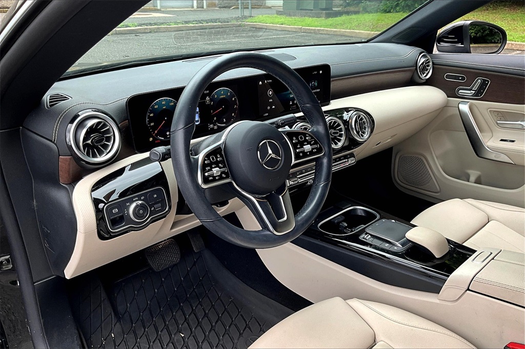 2023 Mercedes Benz CLA 250 4MATIC photo 13