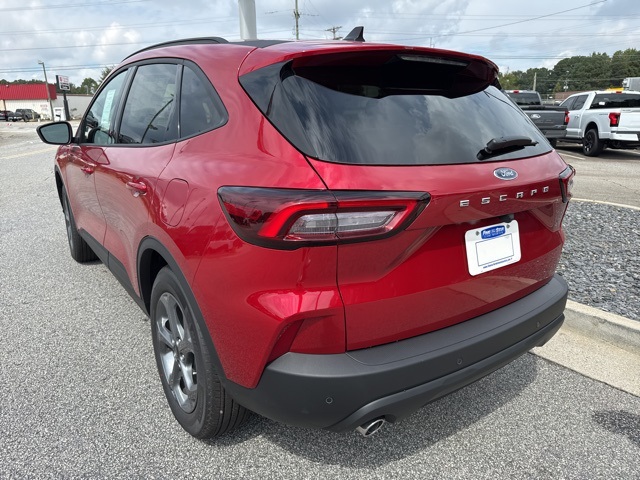 2026 Ford Escape ST-Line photo 9