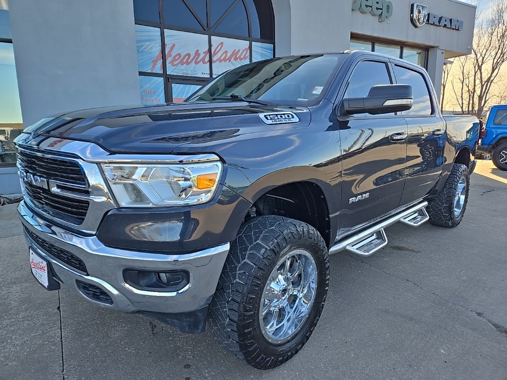Used 2020 RAM Ram 1500 Pickup Big Horn/Lone Star with VIN 1C6SRFFT4LN134432 for sale in Kansas City