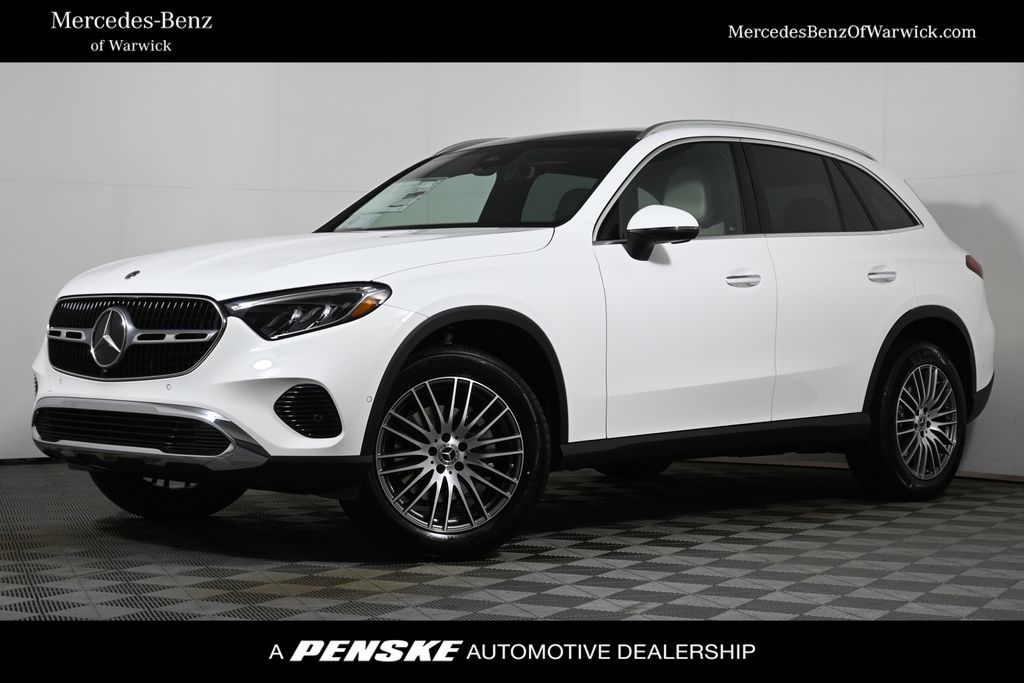 2026 Mercedes-Benz GLC Base's photo
