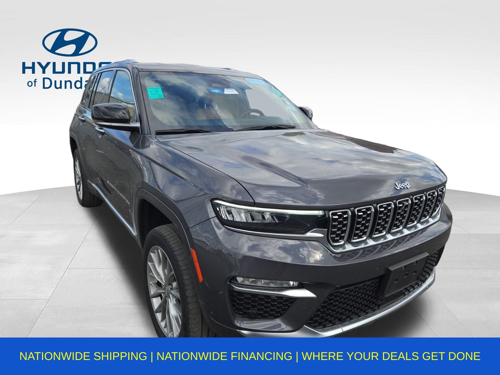 2023 Jeep Grand Cherokee Summit's photo