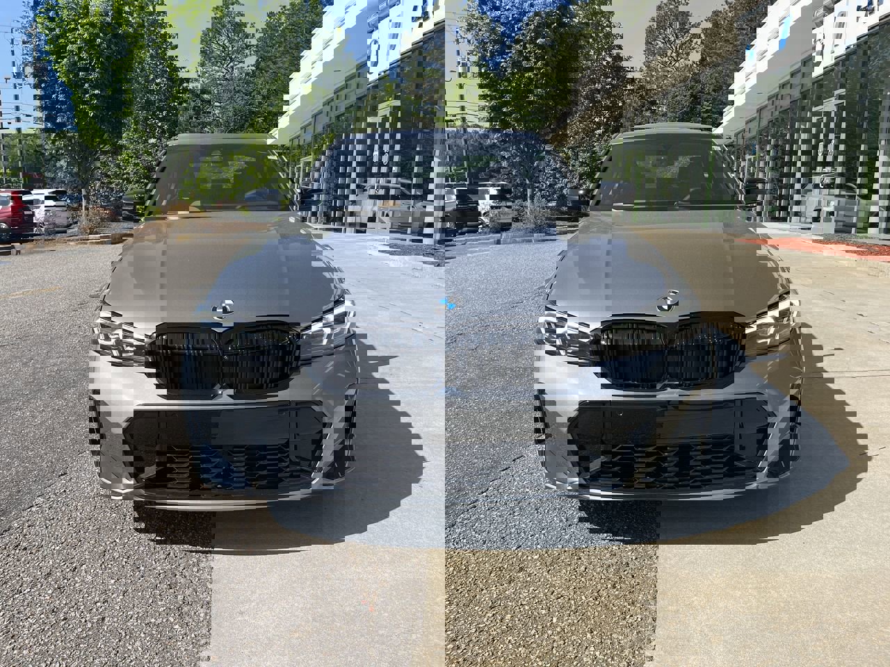 2025 Bmw 330i photo 3