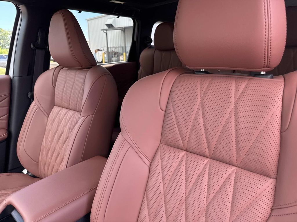 2025 Mitsubishi Outlander SEL photo 20
