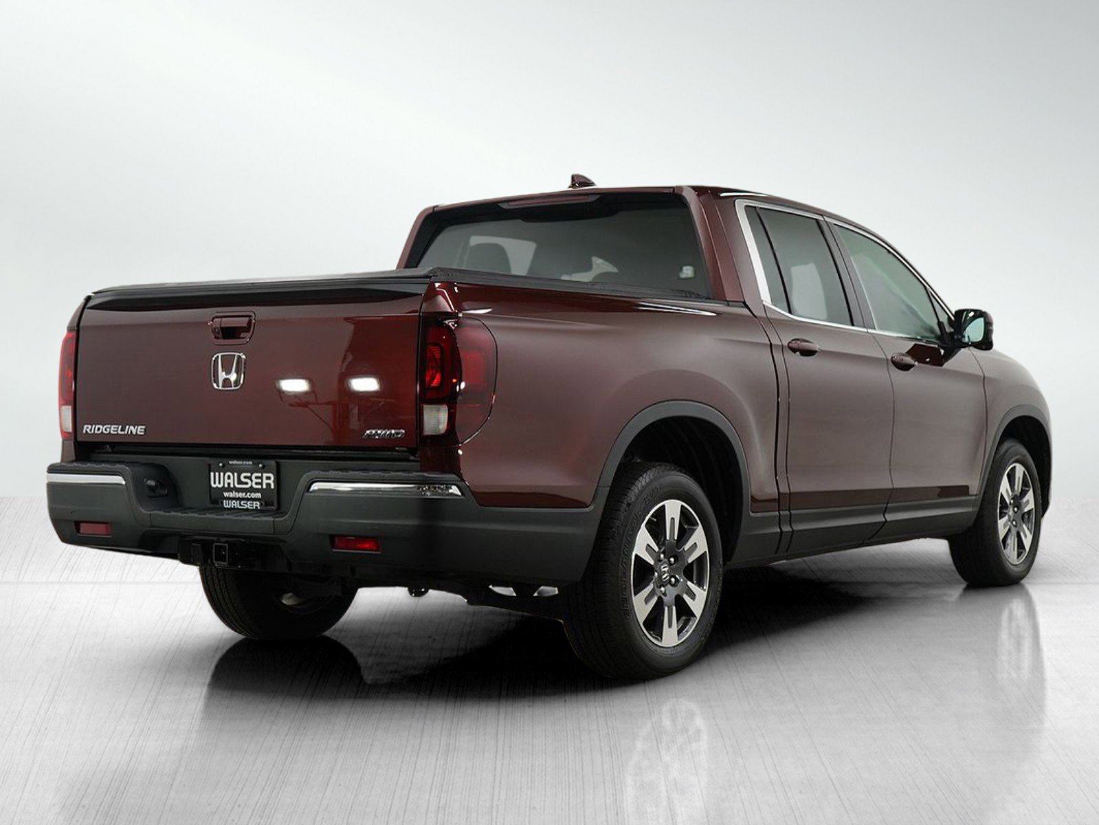 2017 Honda Ridgeline RTL-T photo 3