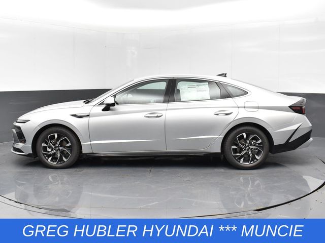 2025 Hyundai Sonata SEL photo 11