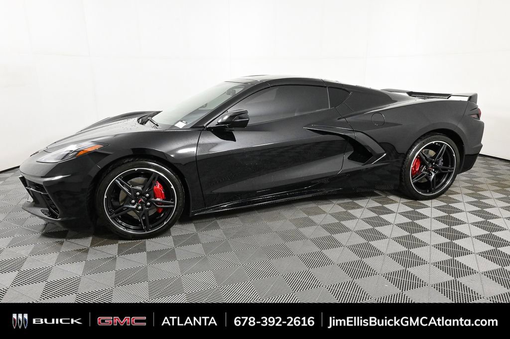 2020 Chevrolet Corvette Stingray 2LT photo 2