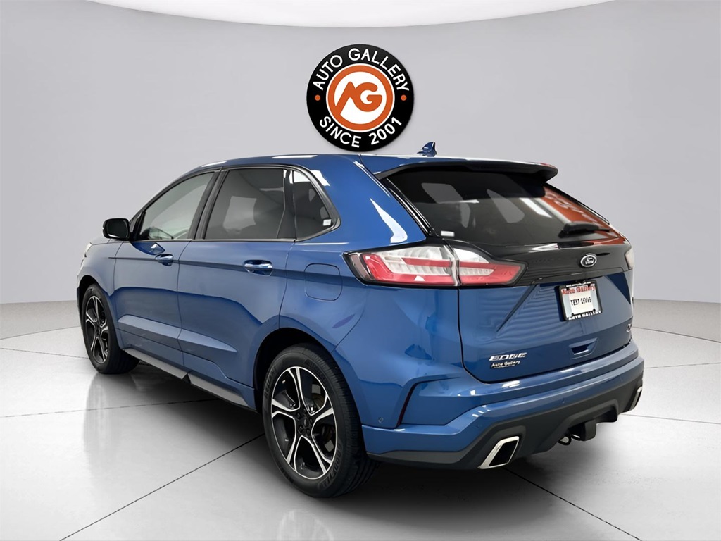 2019 Ford Edge ST photo 3