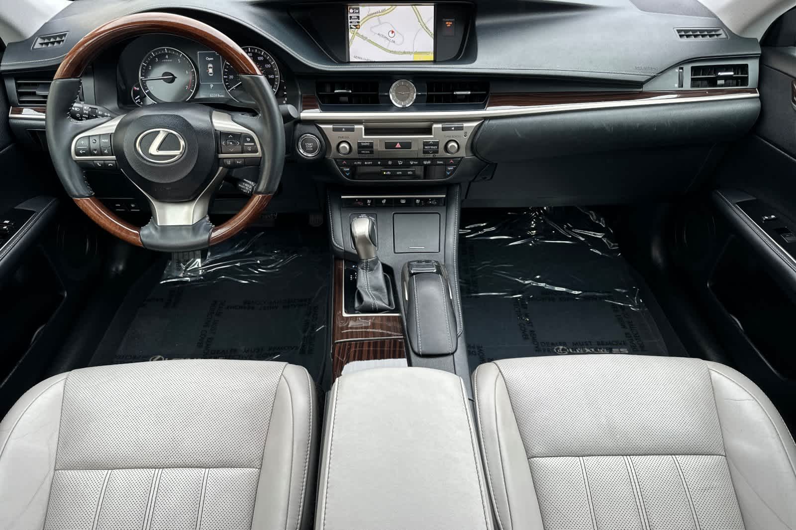 2018 Lexus ES 350 photo 2