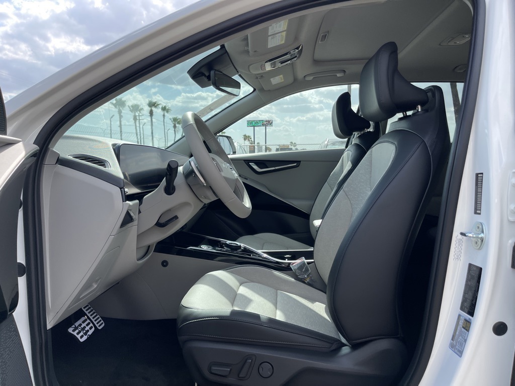 2023 Kia Niro EV Wave photo 22