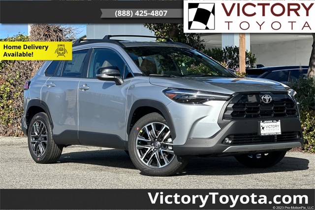 2026 Toyota Corolla Cross XLE's photo