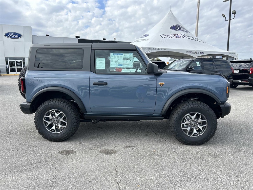 2025 Ford Bronco Badlands photo 3