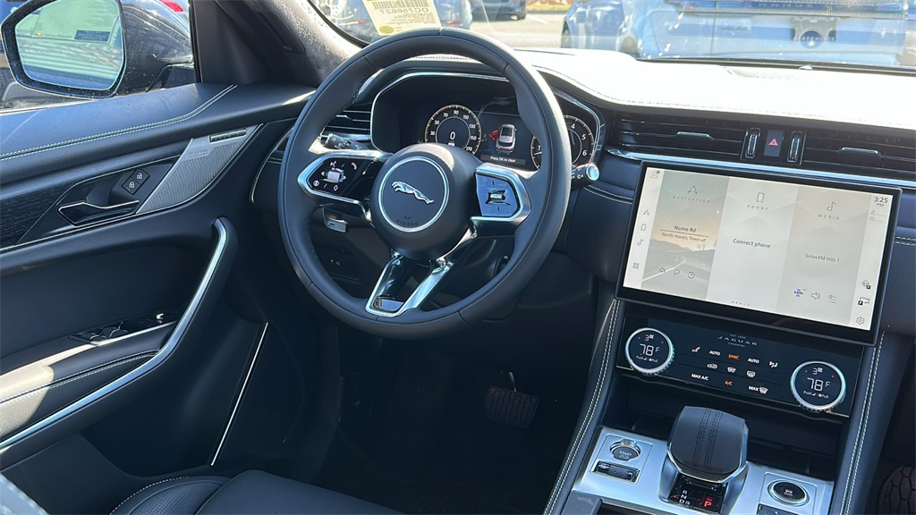2026 Jaguar F-PACE P250 R-Dynamic S photo 25
