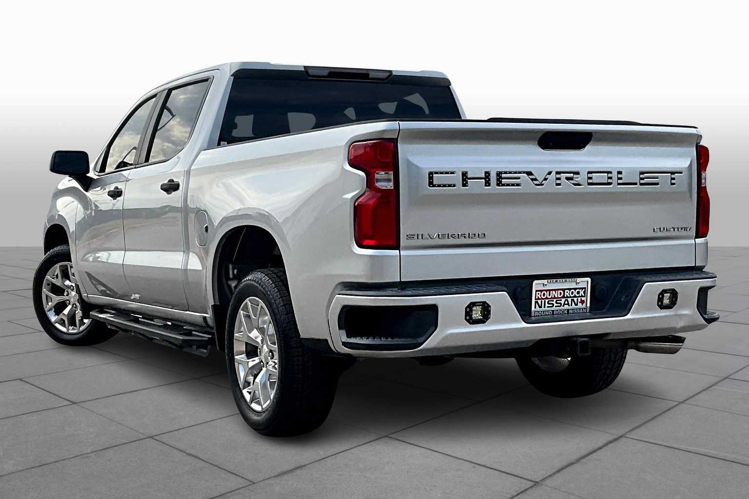 2019 Chevrolet Silverado 1500 Custom photo 7