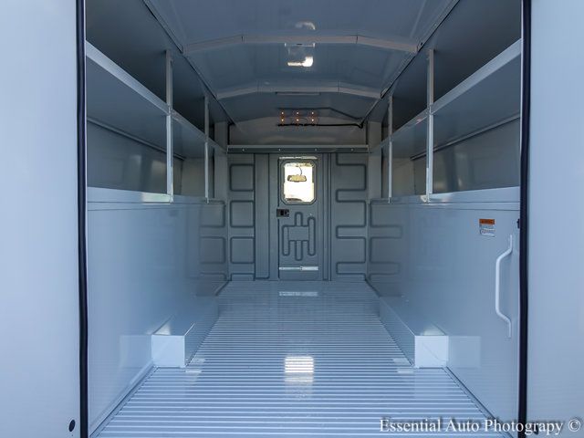 2025 FORD E-350 - Image 22