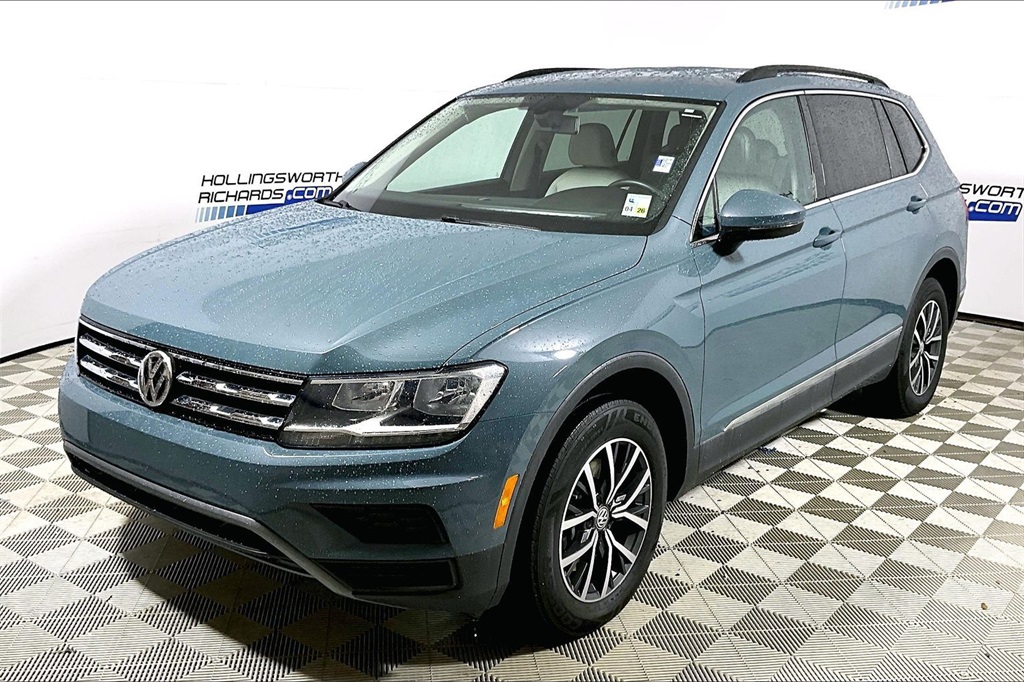 2020 Volkswagen Tiguan SE's photo