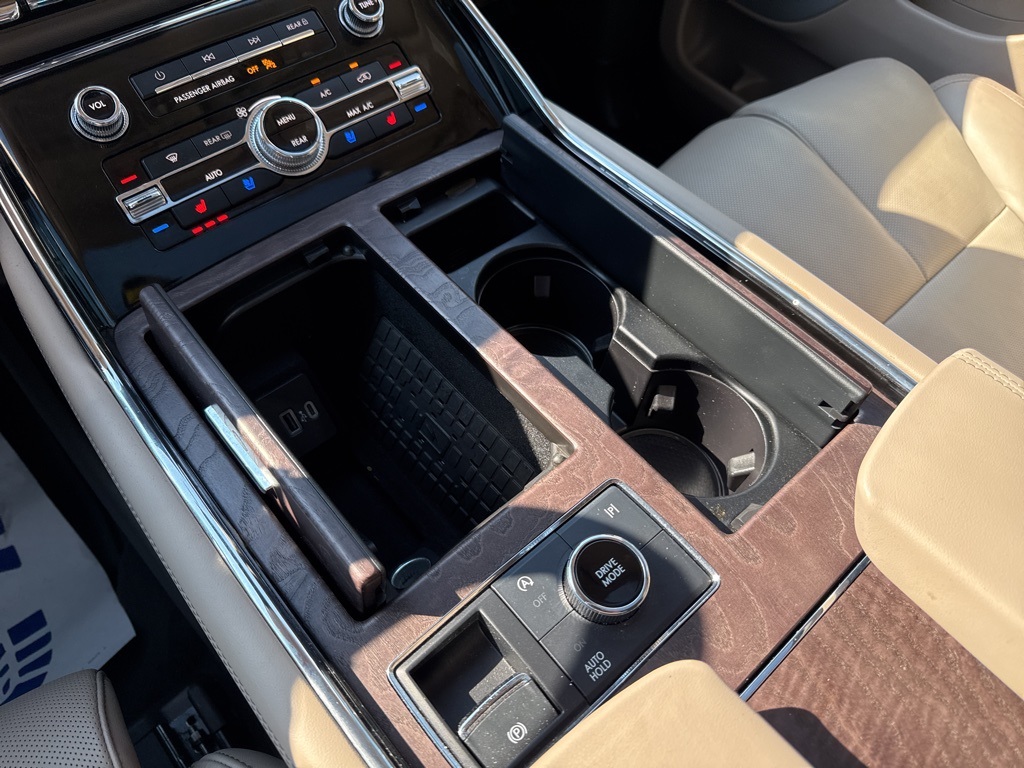 2023 Lincoln Navigator L Reserve photo 26