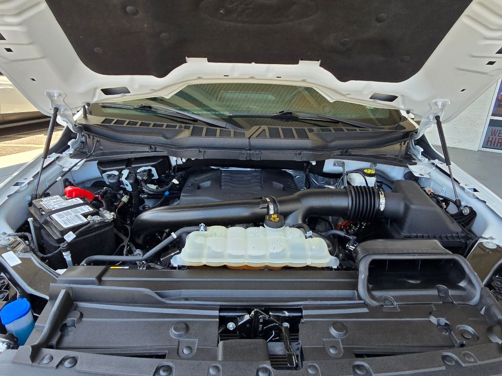 2023 Ford F-150 Lariat photo 29