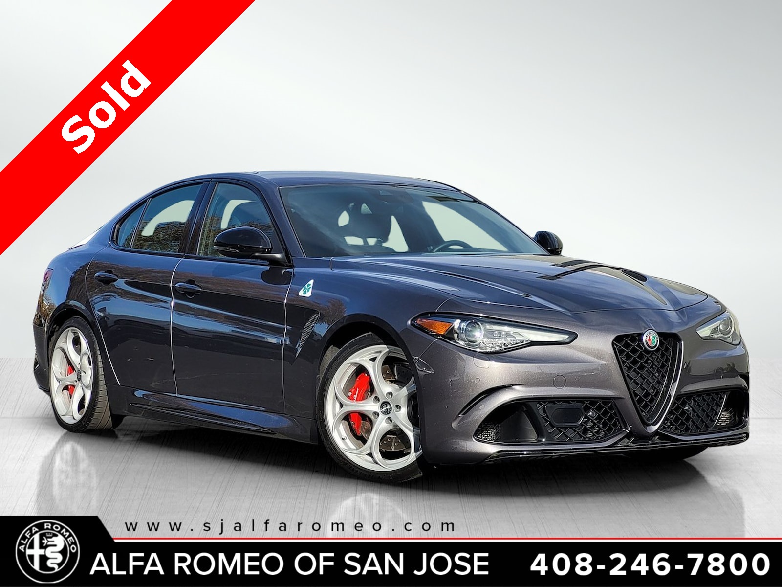 2022 Alfa Romeo Giulia Quadrifoglio's photo