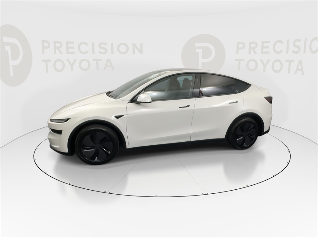 2026 Tesla Model Y Long Range photo 11