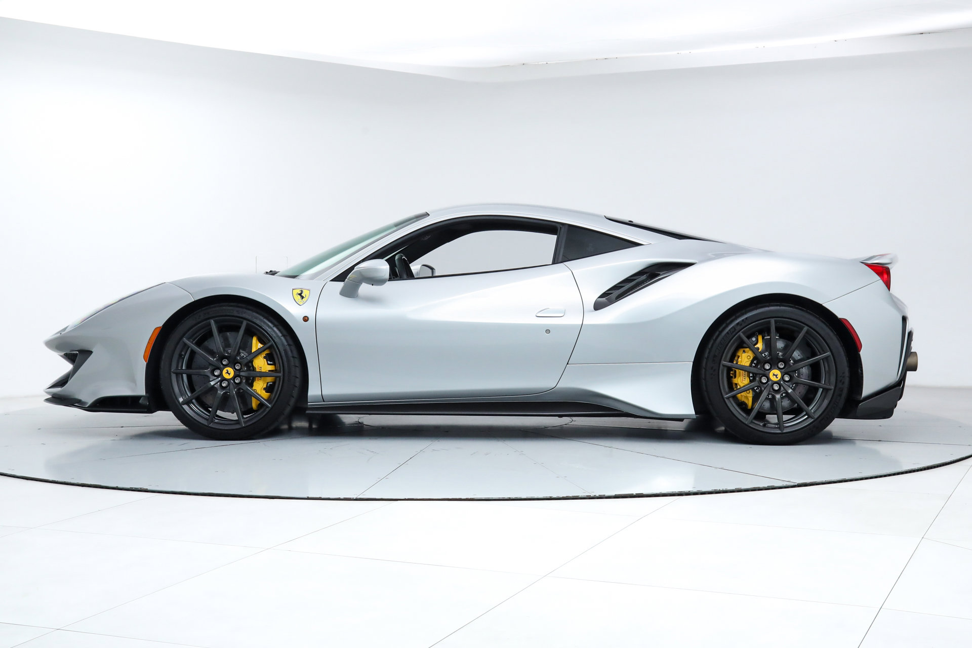 2019 Ferrari 488 Pista photo 4