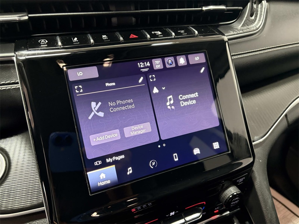 2023 Jeep Grand Cherokee Laredo photo 45