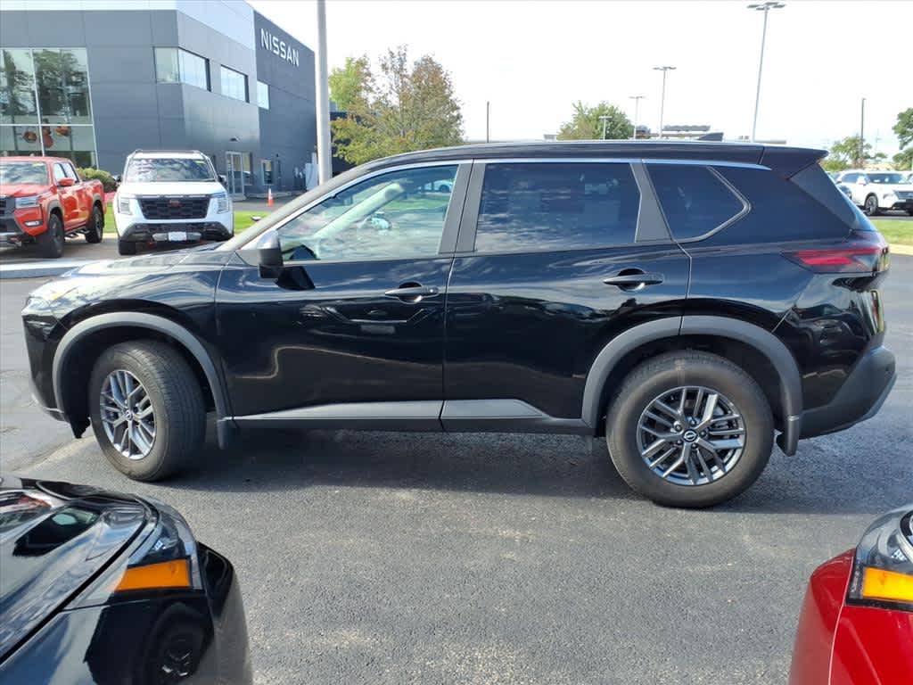 2023 Nissan Rogue S photo 8
