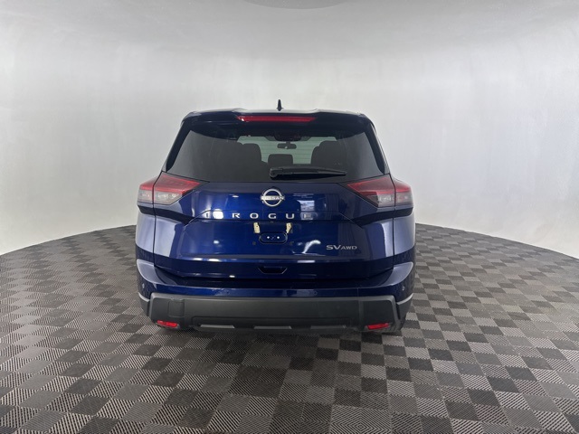 2024 Nissan Rogue SV photo 3