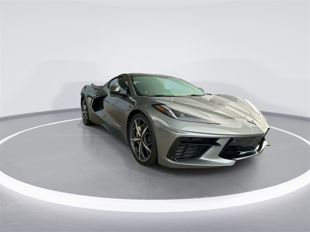 2022 Chevrolet Corvette Stingray 2LT photo 2