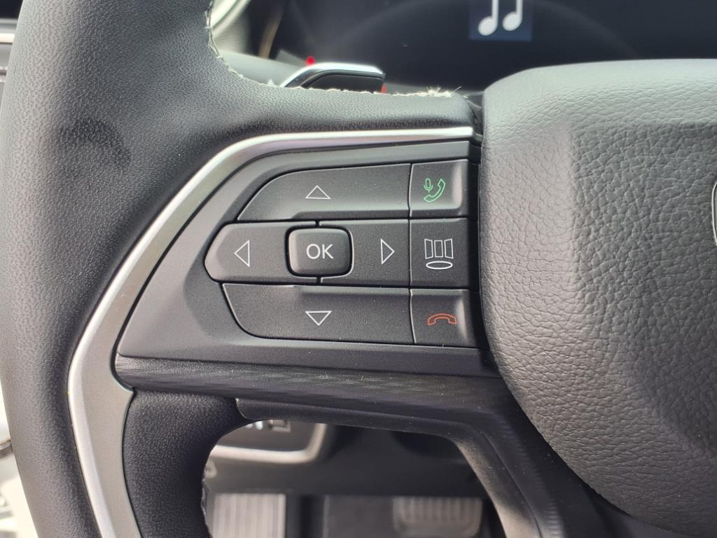 2025 Jeep Grand Cherokee Altitude X photo 12