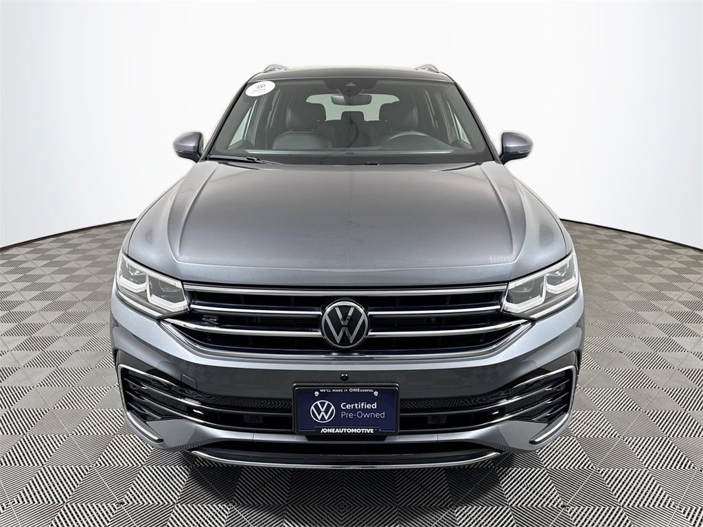 2024 Volkswagen Tiguan SEL R-Line Black photo 3