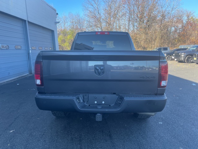 2022 Ram 1500 Classic Warlock photo 2