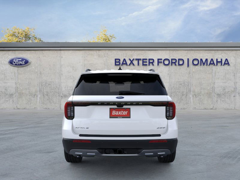 2025 Ford Explorer photo 16