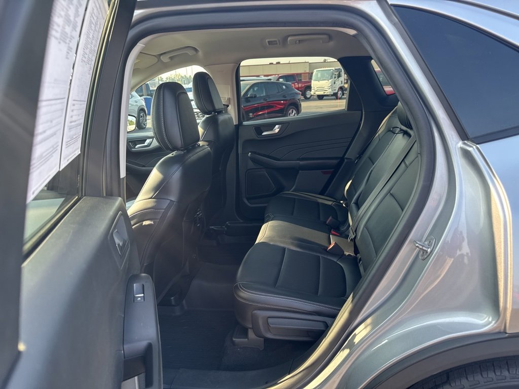 2021 Ford Escape SEL photo 14