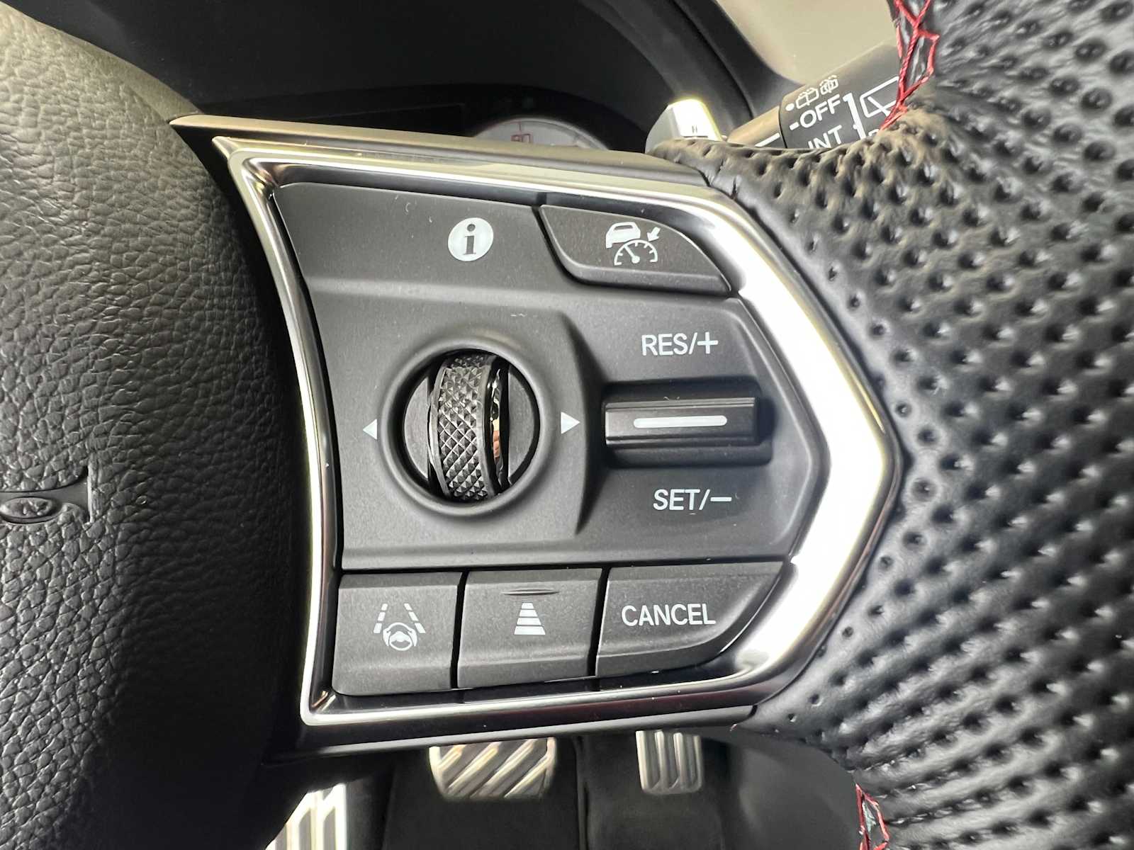 2025 Acura RDX A-Spec photo 18