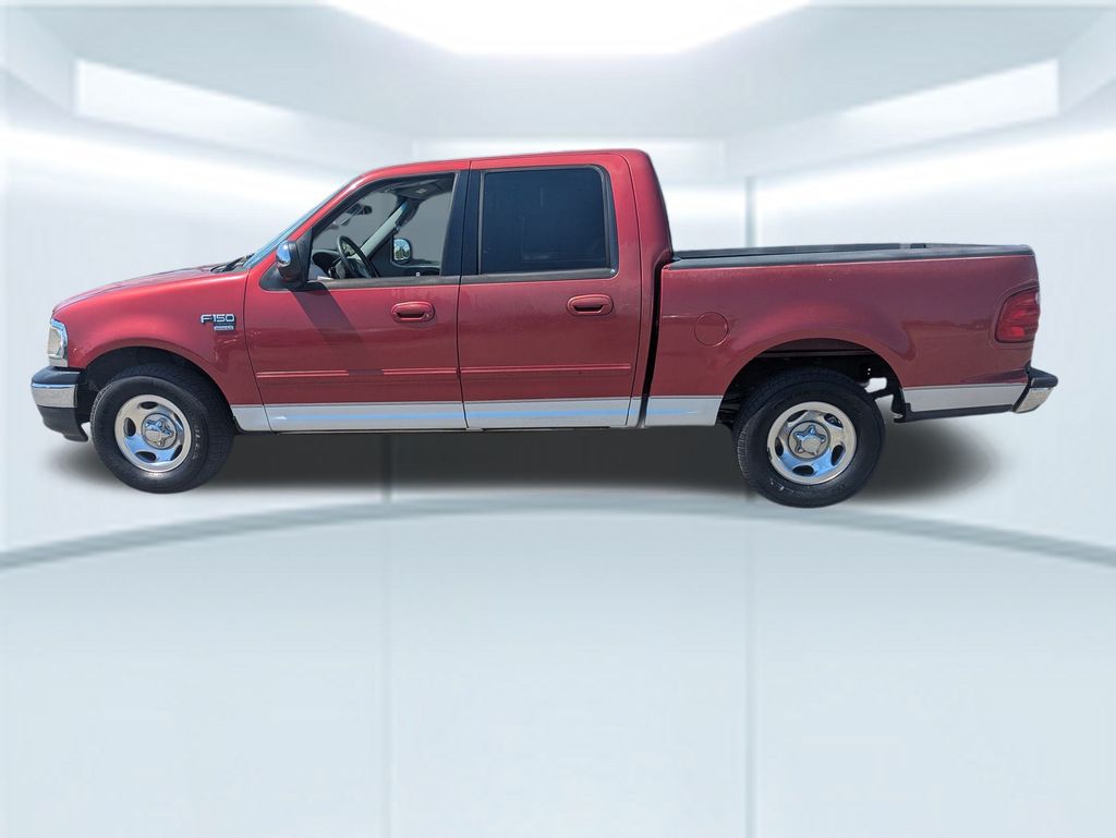 2002 Ford F-150 XLT photo 2