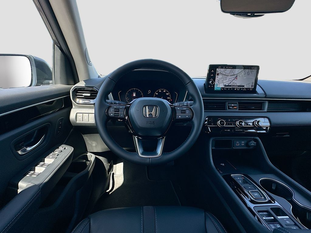 2025 Honda Pilot Touring photo 19
