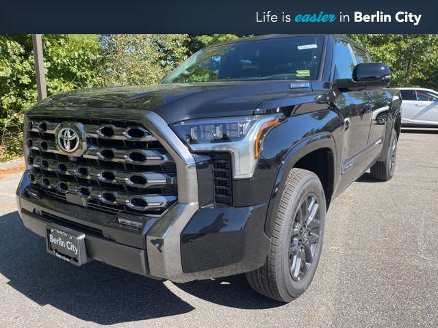 2026 Toyota Tundra Platinum's photo