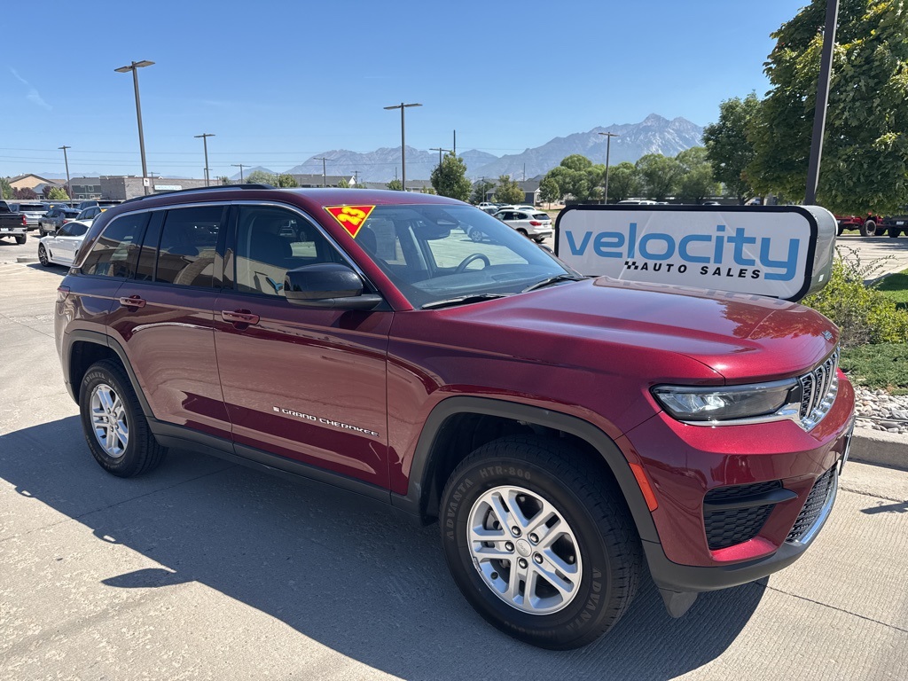 2023 Jeep Grand Cherokee Laredo's photo