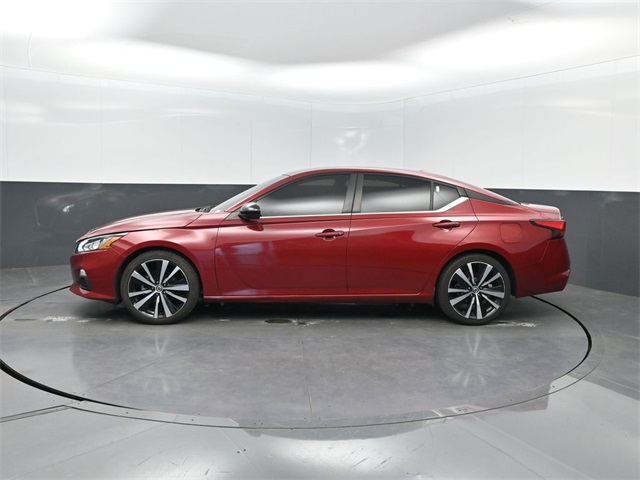 2021 Nissan Altima 2.5 SR photo 2