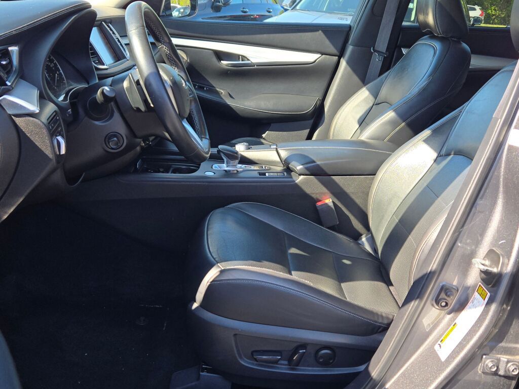 2019 Infiniti QX50 Essential photo 22