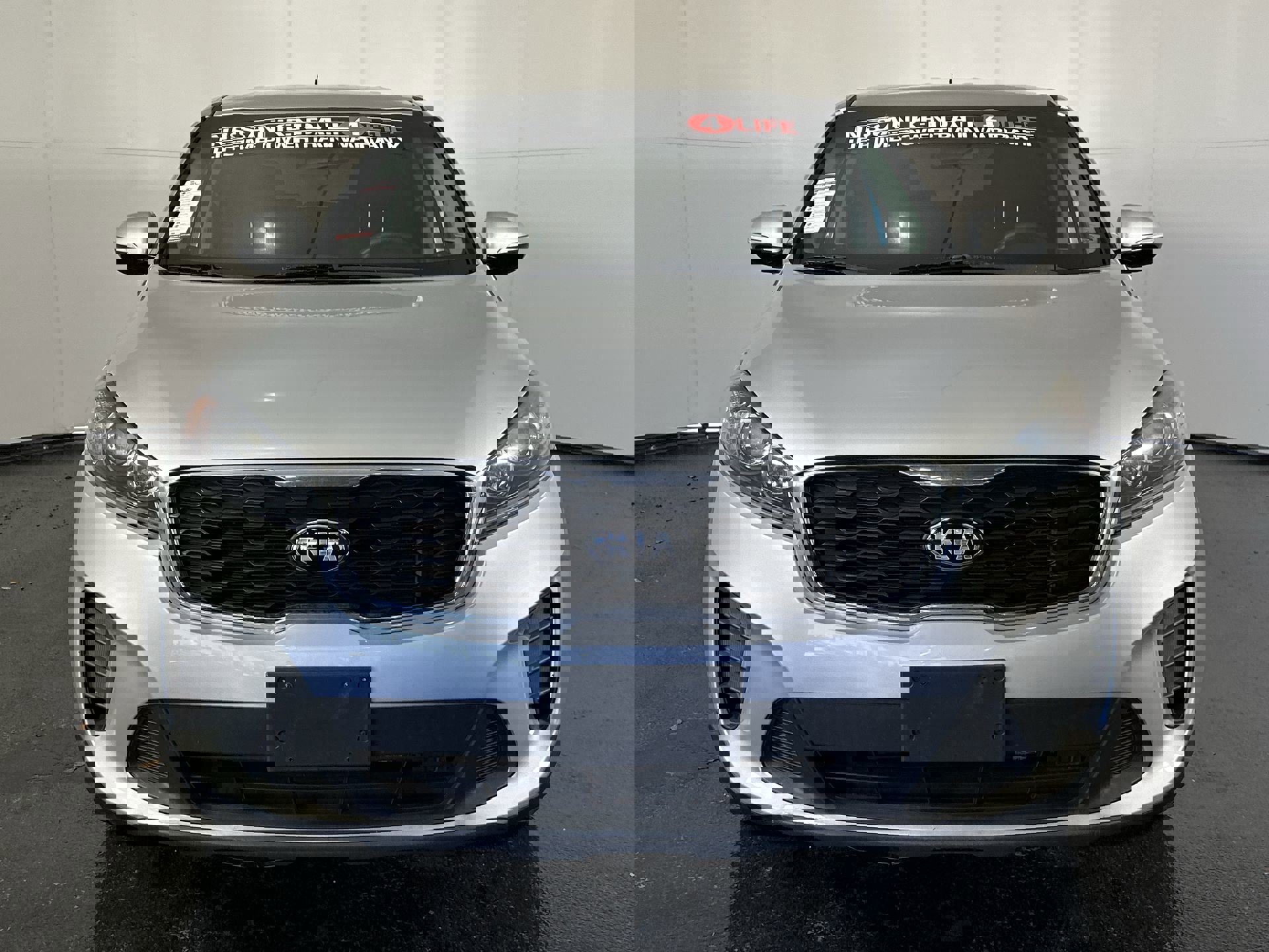 2019 Kia Sorento L photo 2