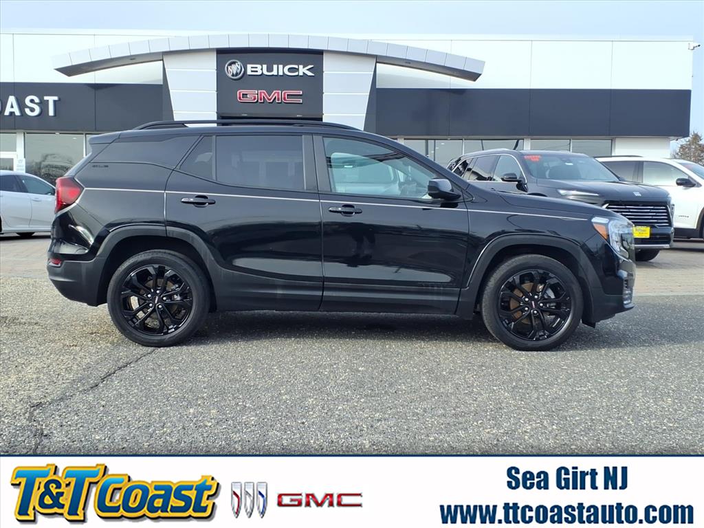 2022 GMC Terrain SLE's photo