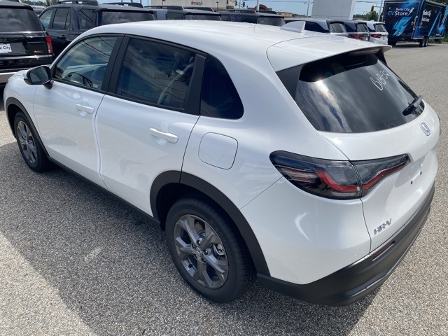 2026 Honda HR-V LX photo 5